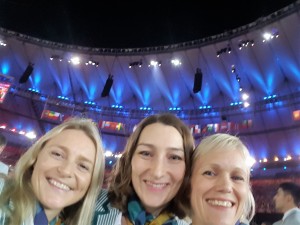 opening ceremony thea and lyndall selfie