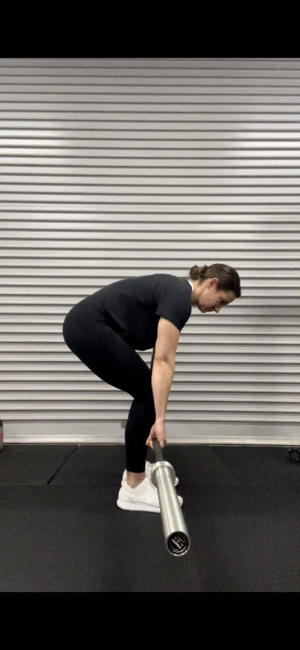 a poor Deadlift position rounding by gold coast physio